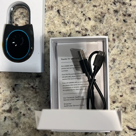 Intelligent Padlock- Fingerprint Biometrics, Keyless - Picture 5 of 9